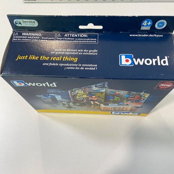Bruder Bworld Bike Workshop Playset W/ Accessories & Cyclist Figurine 1:16 Scale - Picture 7 of 8